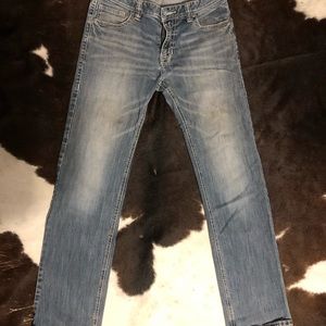 33x34 Rock n’ Roll Denim Revolver Slim Straight jeans.